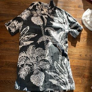 H&M black and white palm tree t-shirt dress